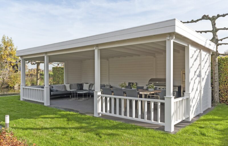 wooden gazebo lugarde